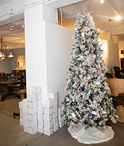 The Gallery at 200 Lex_Holiday Gift Guide_Christmas Tree Thumbnail