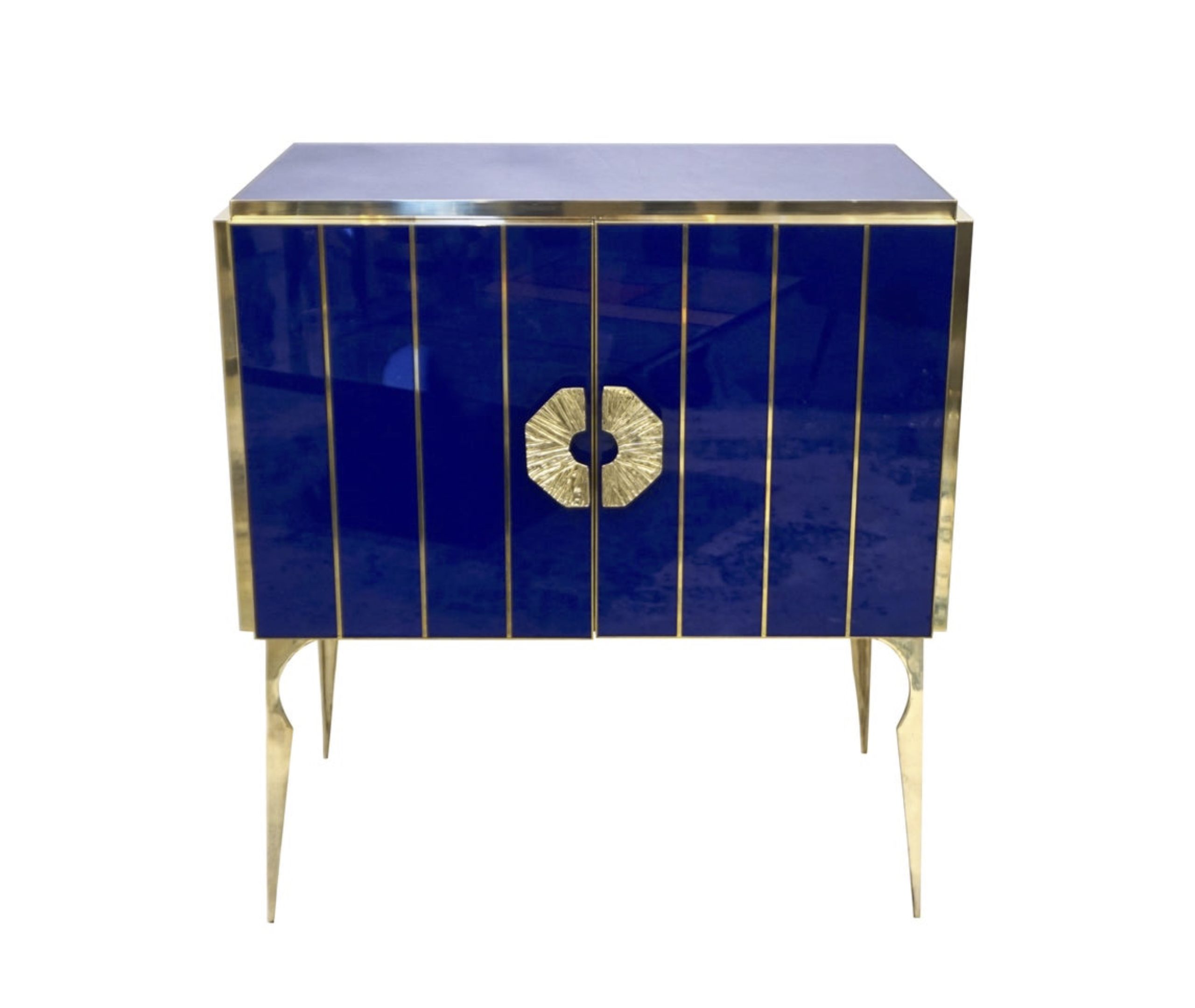 MAIN_cosulich_interiors_and_antiques_products_new_york_design_center_blue_cabinet_21087312_master-scaled-1