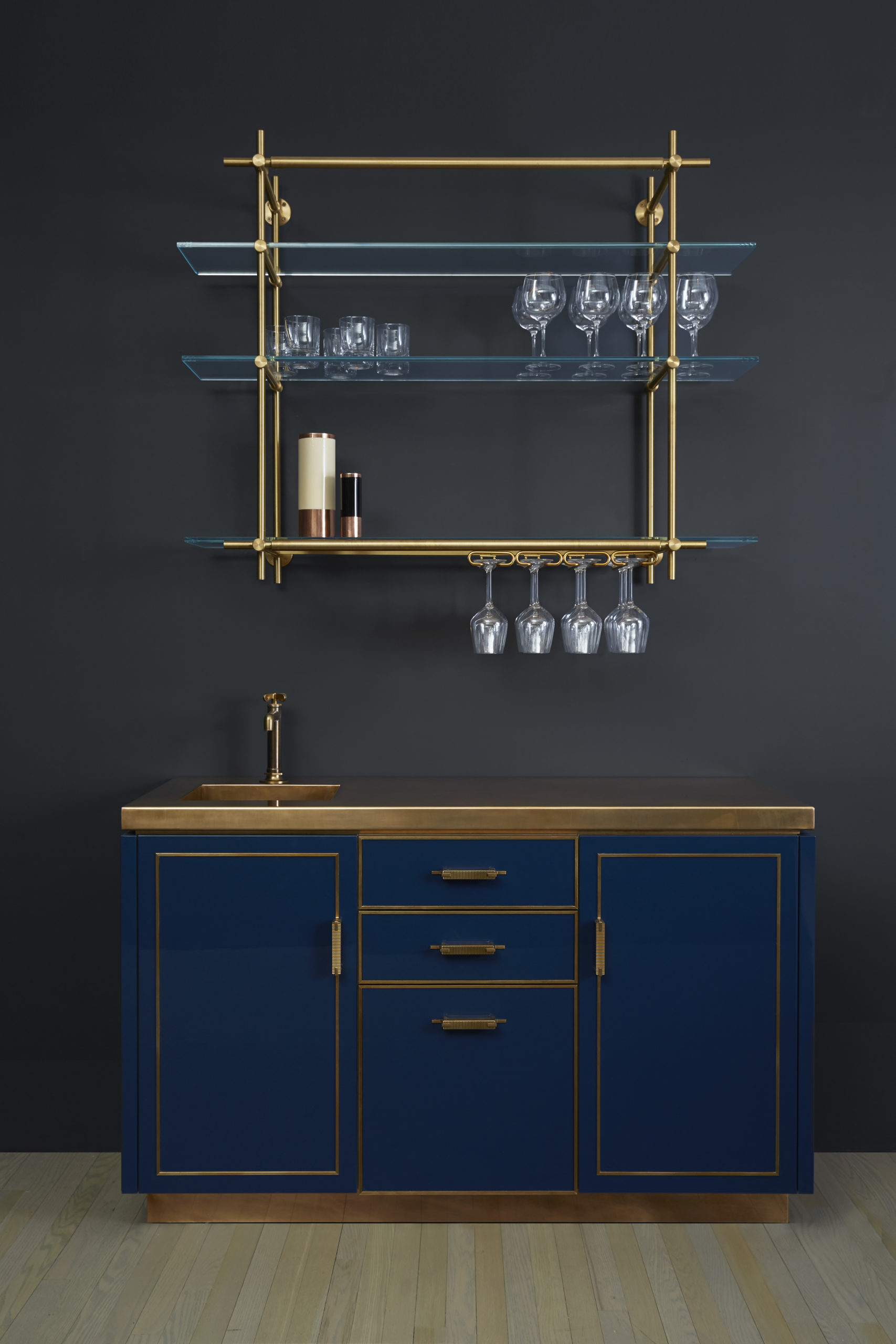 amuneal_products_WNWN_NYDC_2Lacquer-Bar-FRONT-Styled-amuneal_nycshowroom_2019_0330_proof-scaled-1
